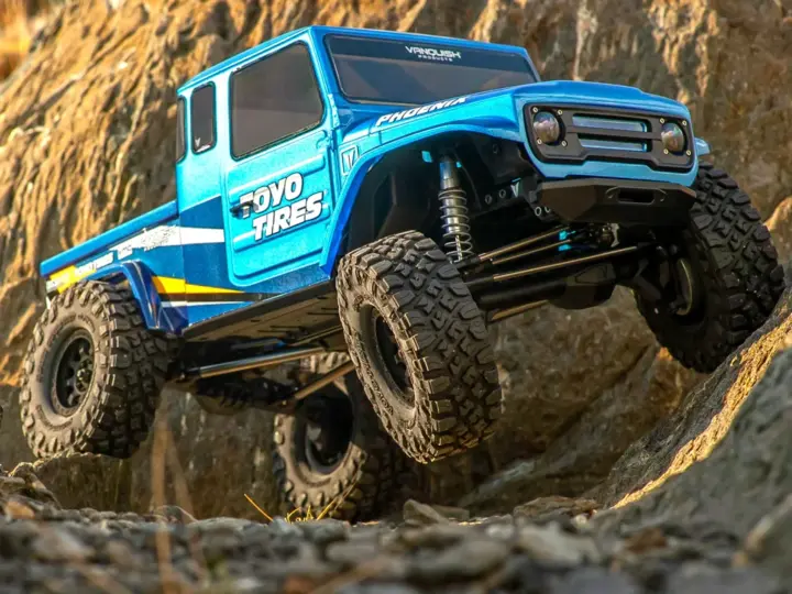 Vanquish VS4-10 Phoenix Portal 1/10 Crawler RTR - Toyo Edition