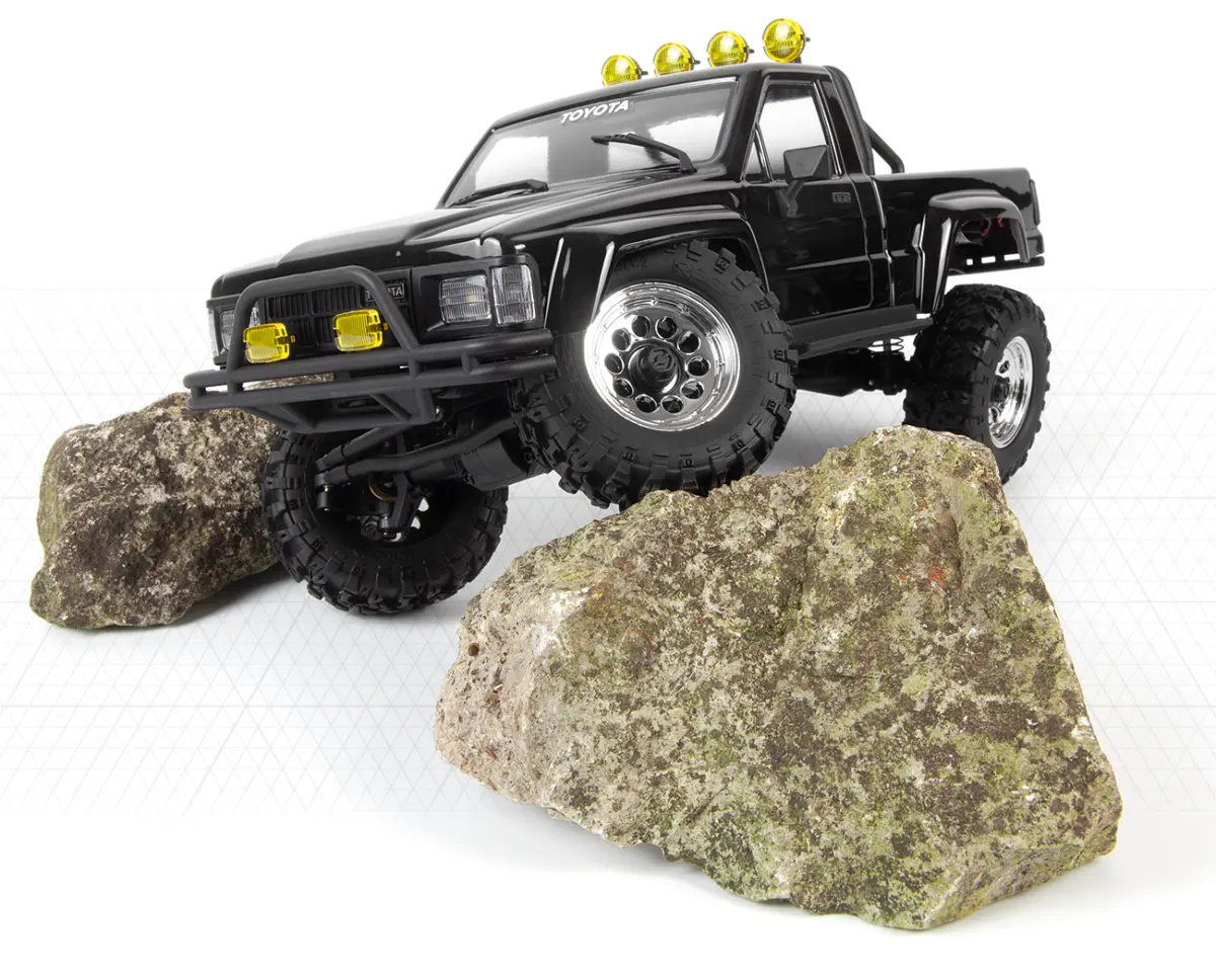 Venture18 FLUX 1985 Toyota Hilux SR5 - Black