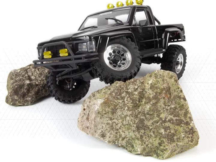 Venture18 FLUX 1985 Toyota Hilux SR5 - Black